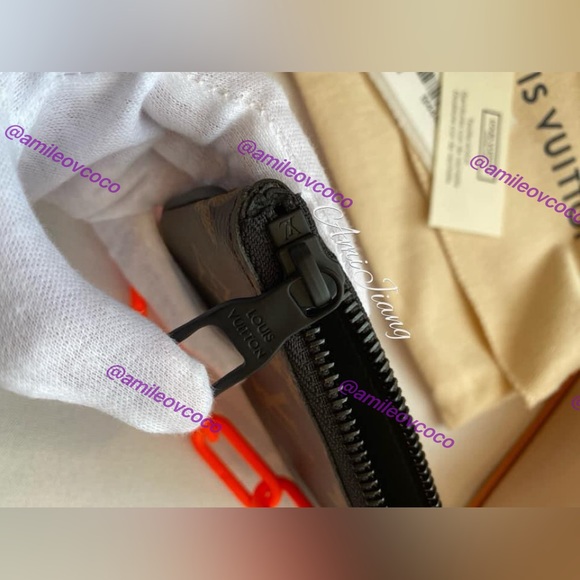 🦄Unicorn! LOUIS VUITTON x VIRGIL ABLOH POCHETTE CLE MONOGRAM Coin/Card holder🦄 - Picture 8 of 8